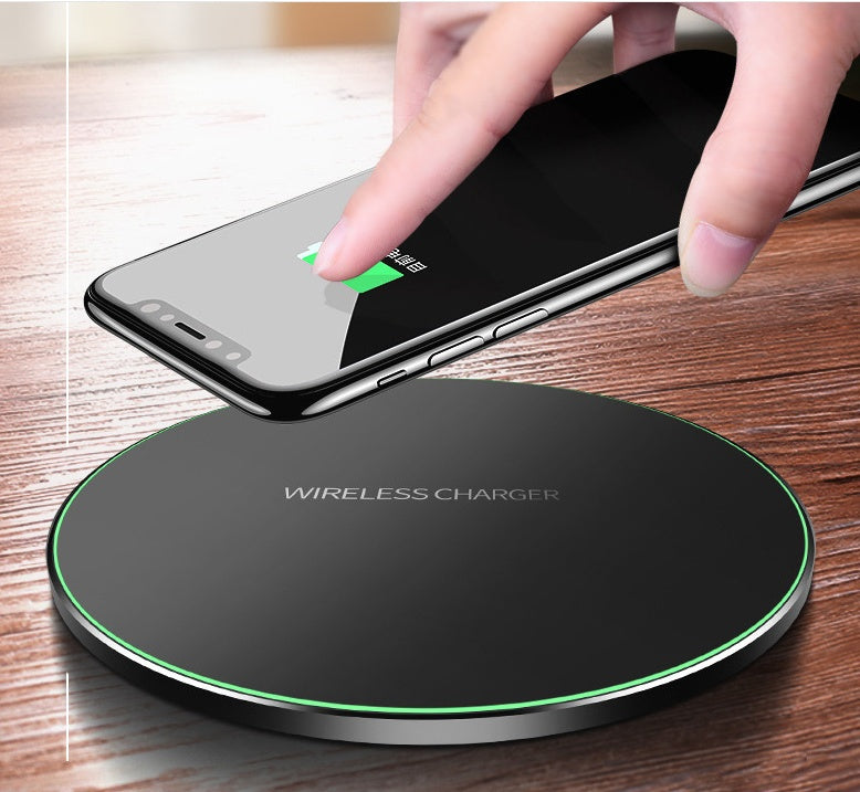 Fast Wireless Charging Pad – Compatible with iPhone & Samsung